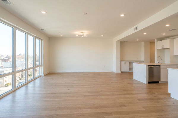 Clean, empty home professionally prepared for move-in in Glenpool, Oklahoma.